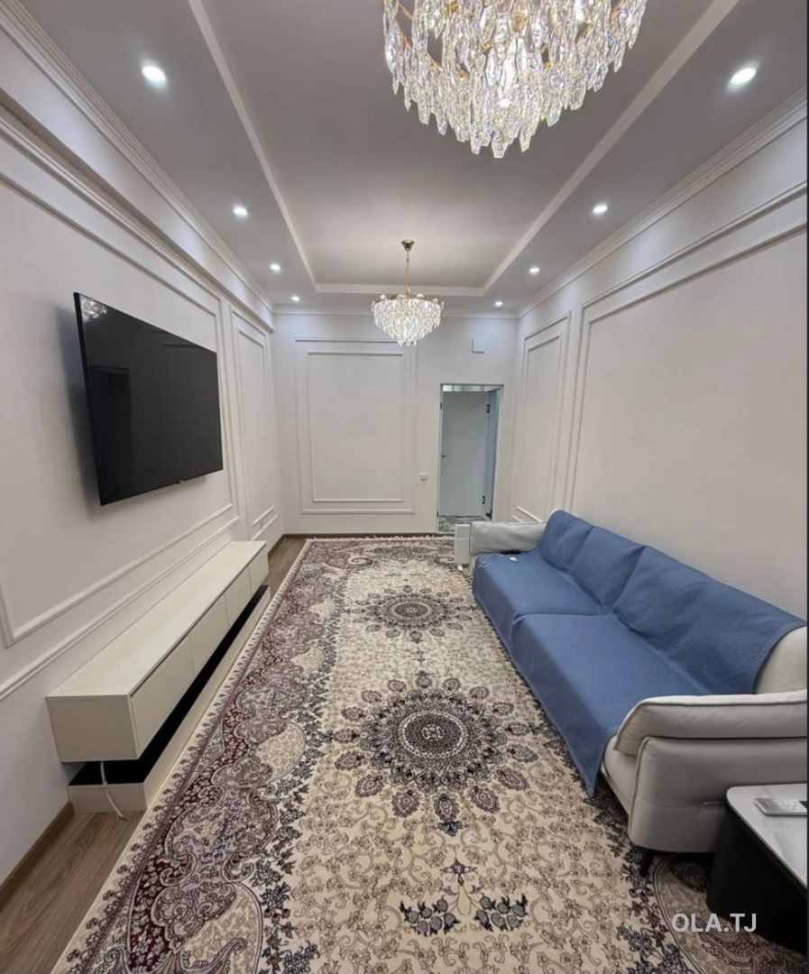 4 комнатная квартира, 16, 123 м²
