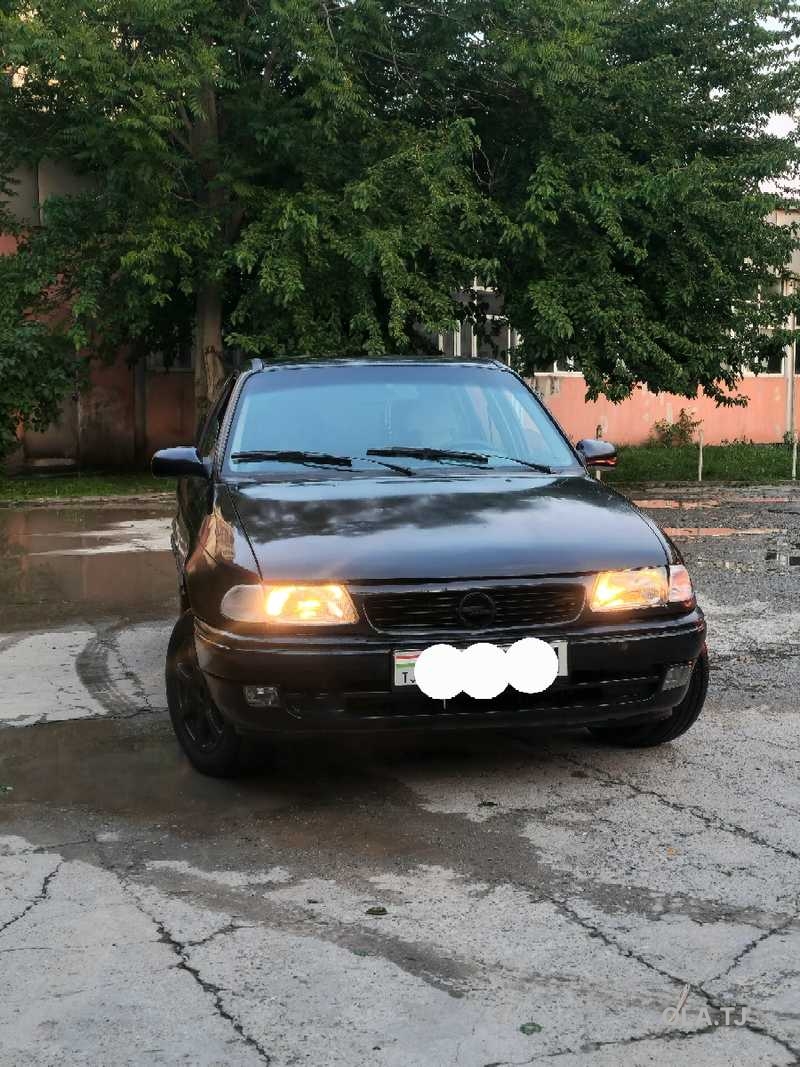 Opel Astra F,  1992