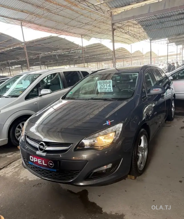 Opel Astra J,  2014