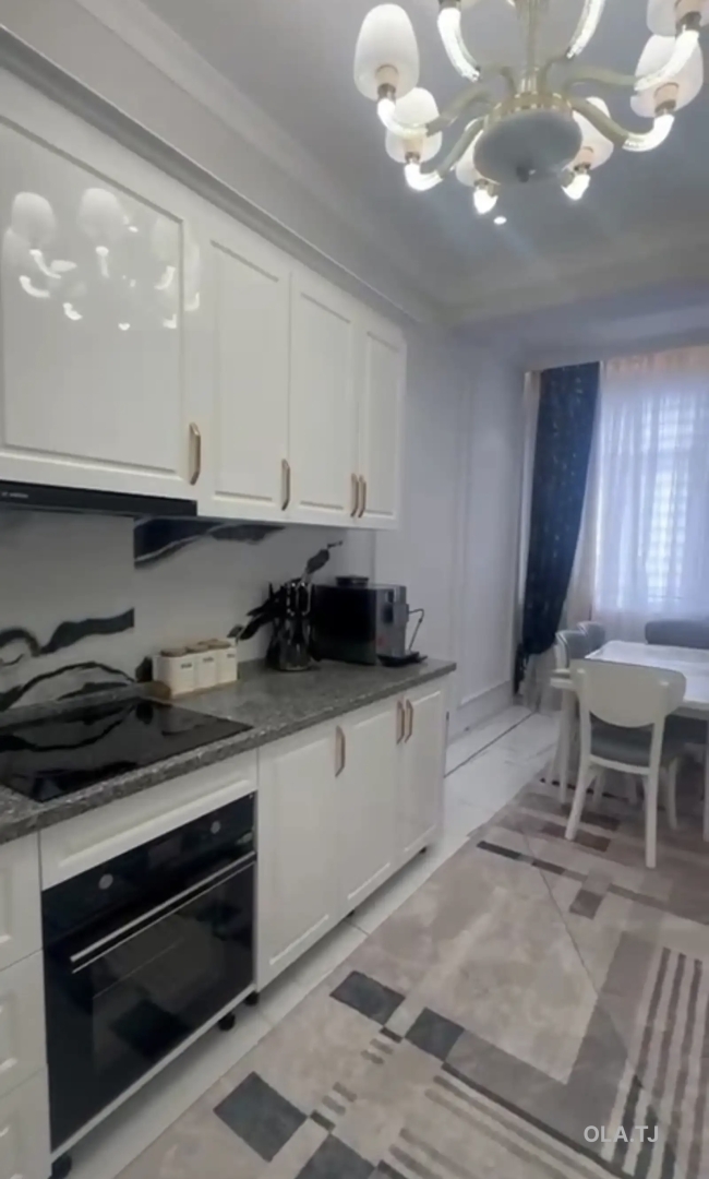 3 комнатная квартира, 5 этаж, 116 м²