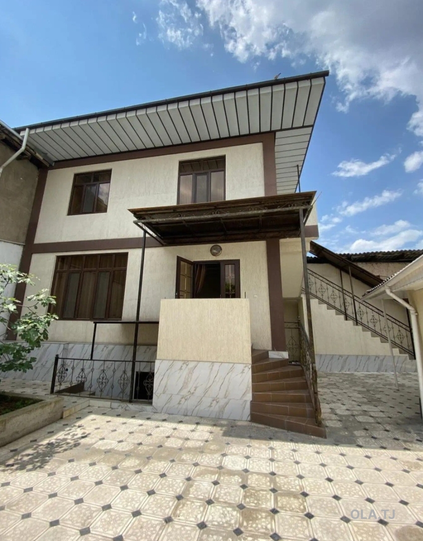 6 комнатная квартира, 2 этаж, 150 м²