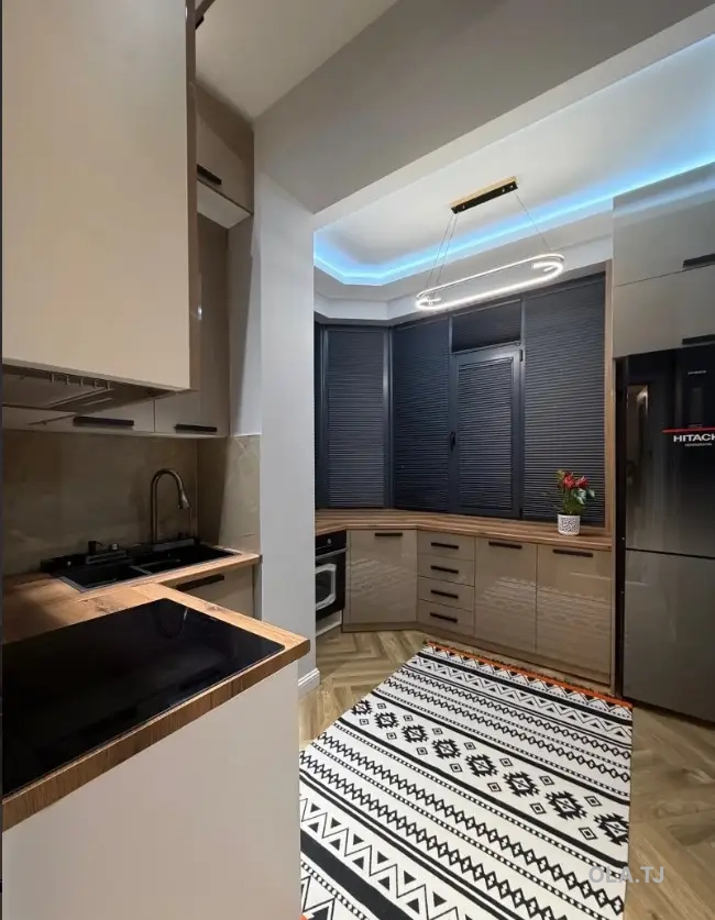 2 комнатная квартира,  этаж,