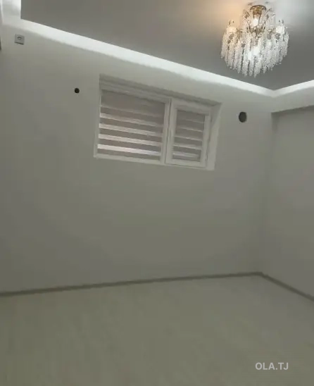 3 комнатная квартира, Цокольный этаж, 54 м²
