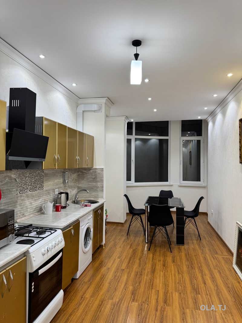 2 комнатная квартира, 8 этаж, 106 м²