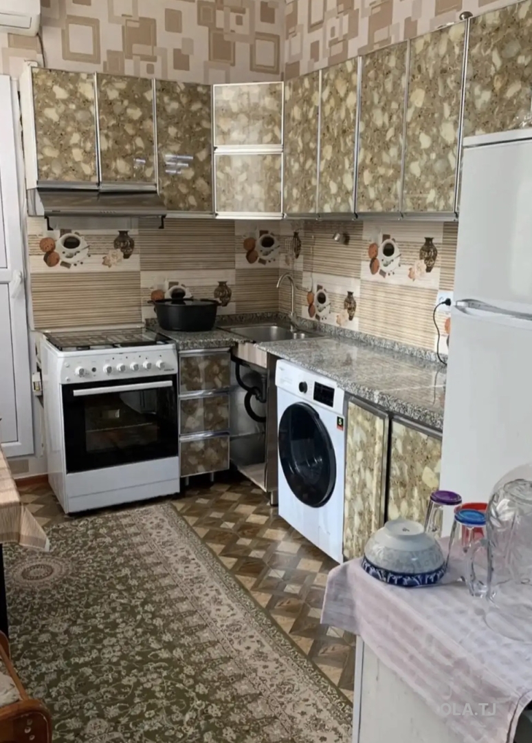 2 комнатная квартира, 8 этаж, 70 м²