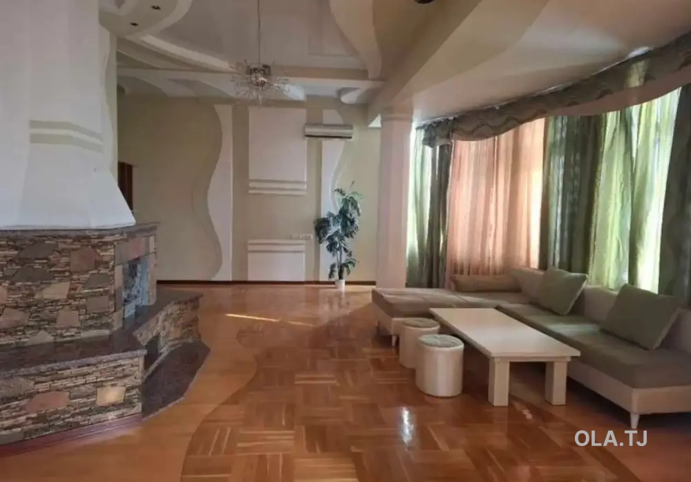 5 комнатная квартира, 5 этаж, 200 м²