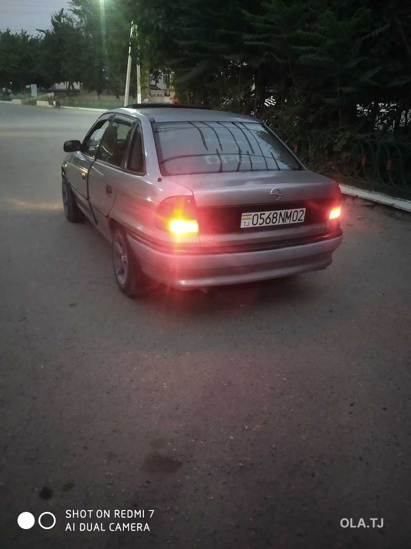 Opel Astra F,  1995