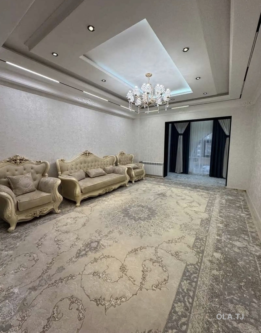 3 комнатная квартира, 3 этаж, 125 м²