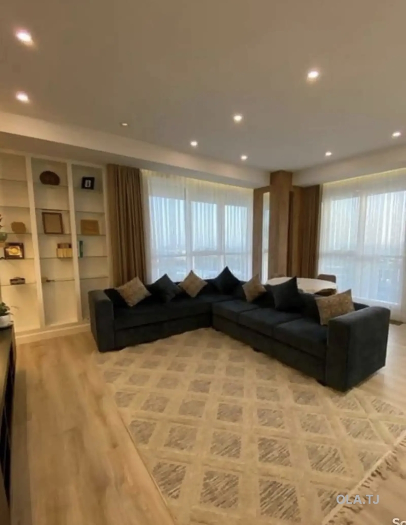 3 комнатная квартира, 14 этаж, 100 м²