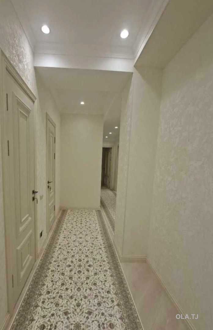 6 комнатная квартира, 8 этаж, 190 м²