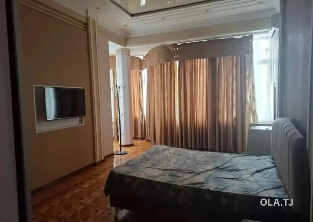 5 комнатная квартира, 5 этаж, 200 м²