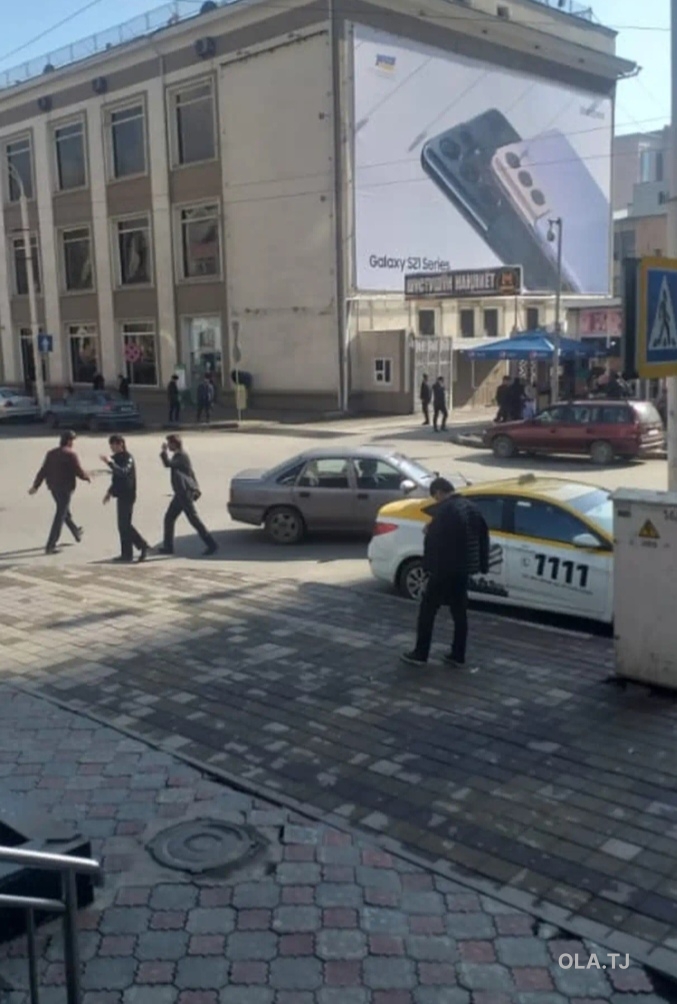 Офис в аренду, В бизнес-центре, 6 м²