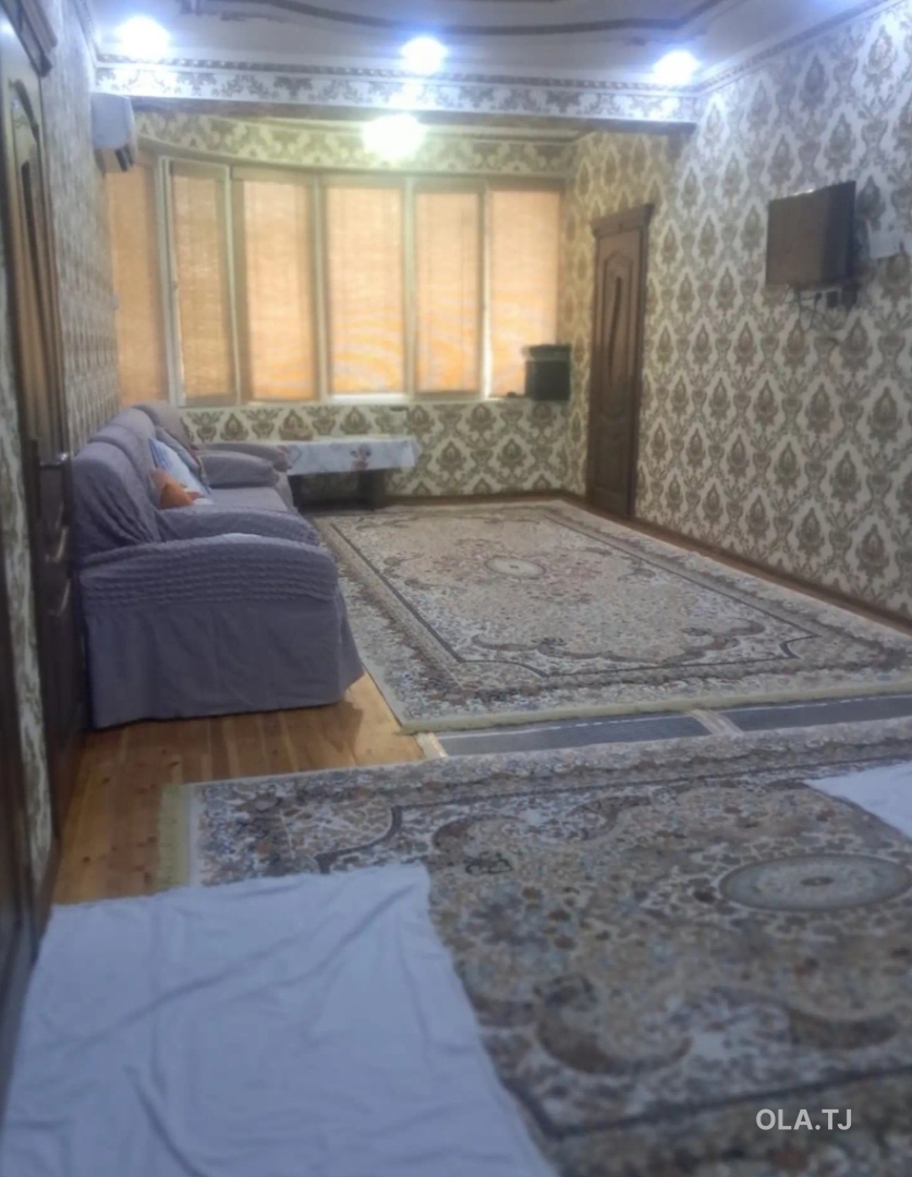 3 комнатная квартира, 2 этаж, 80 м²