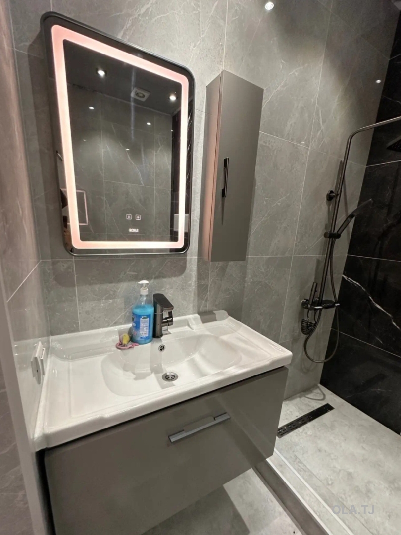 3 комнатная квартира, 9 этаж, 63 м²
