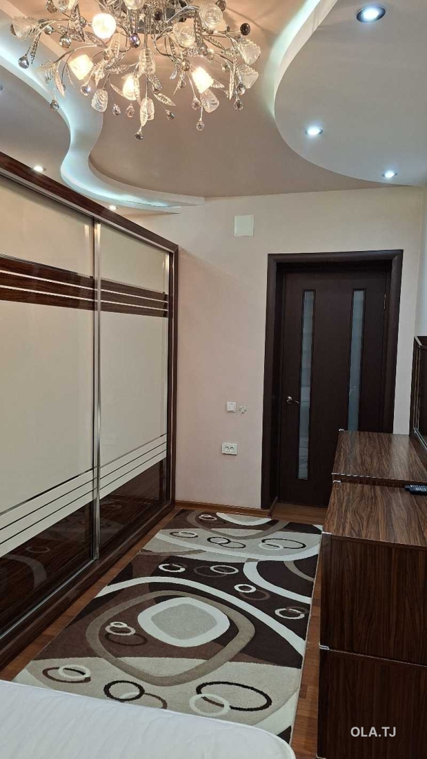 3 комнатная квартира, 1 этаж, 72 м²