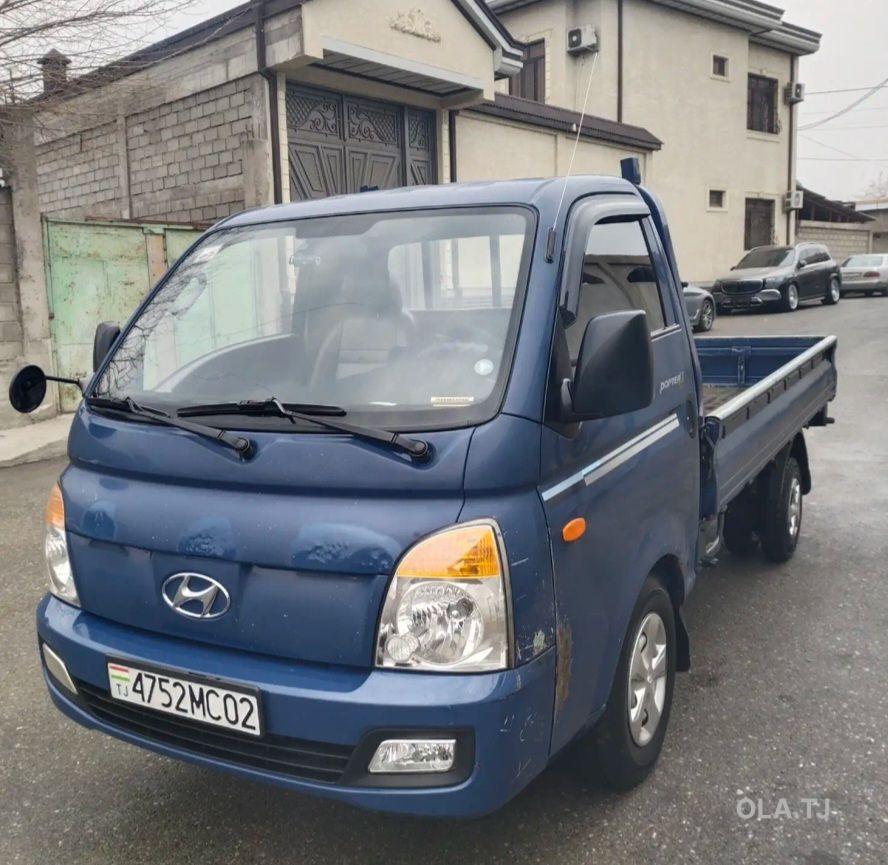 Бортовой автомобиль HyundaiPorter 2,2011