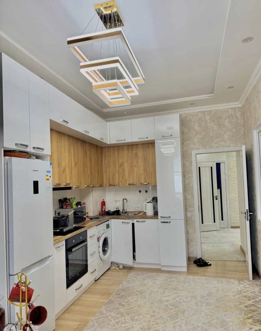 3 комнатная квартира, 14 этаж, 120 м²