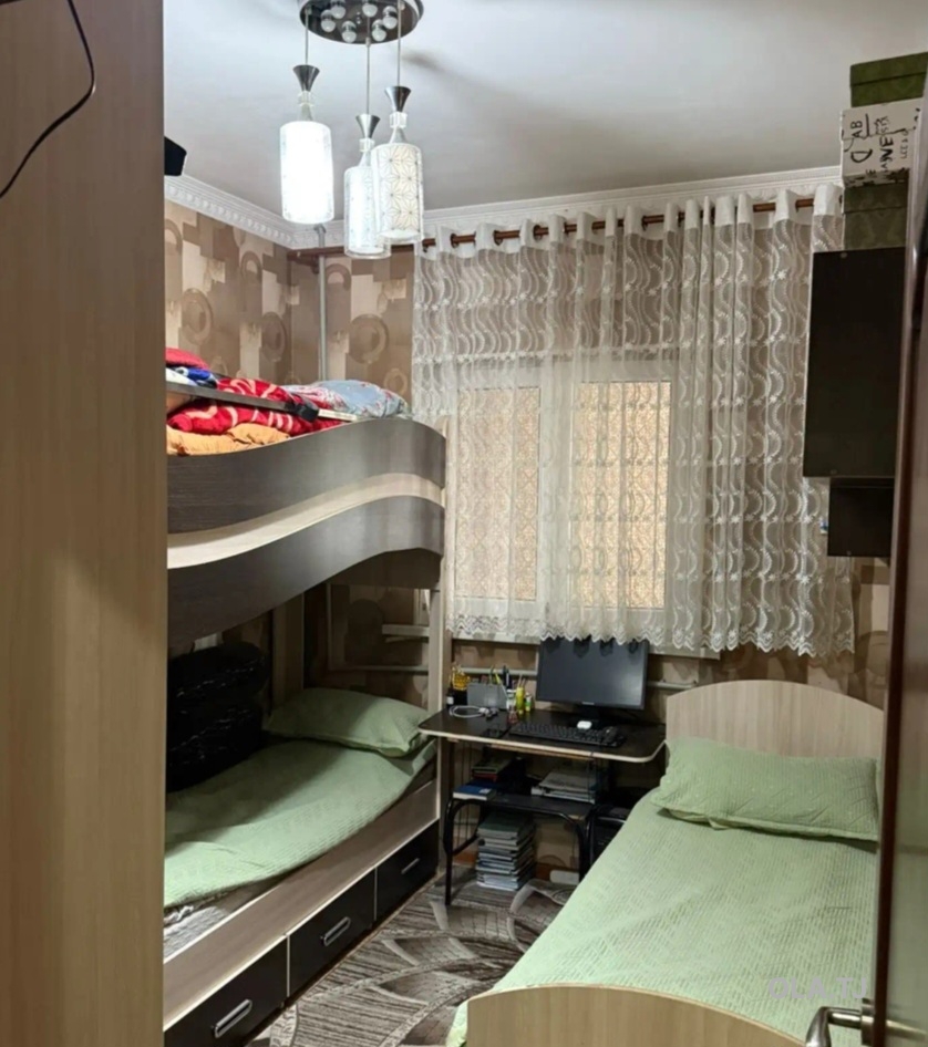 4 комнатная квартира, 6, 110 м²