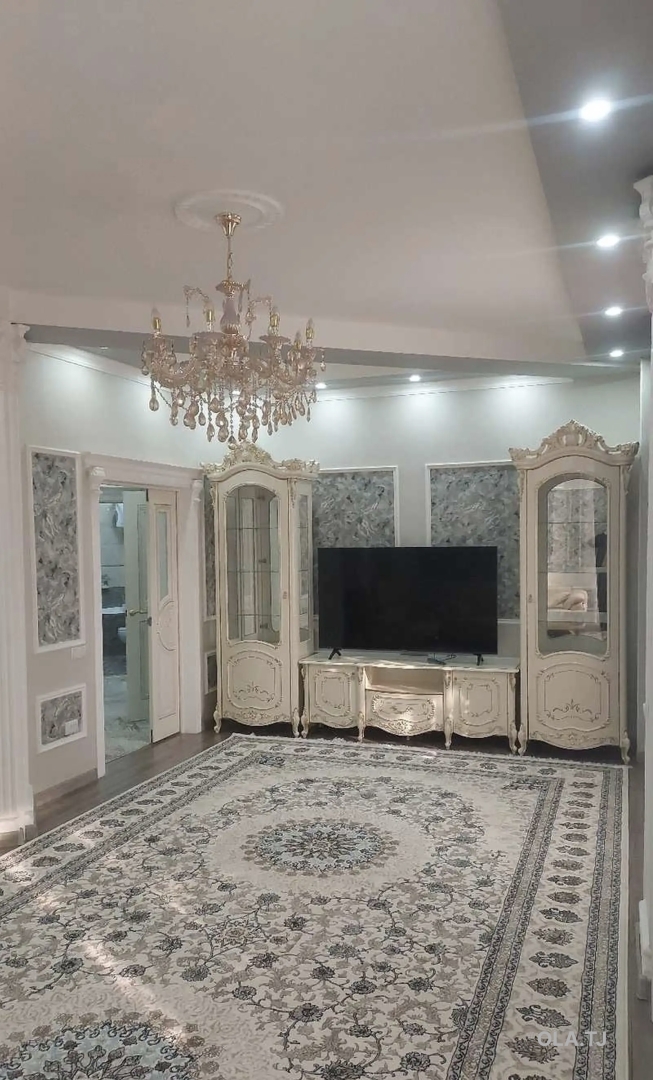 3 комнатная квартира, 6 этаж, 150 м²