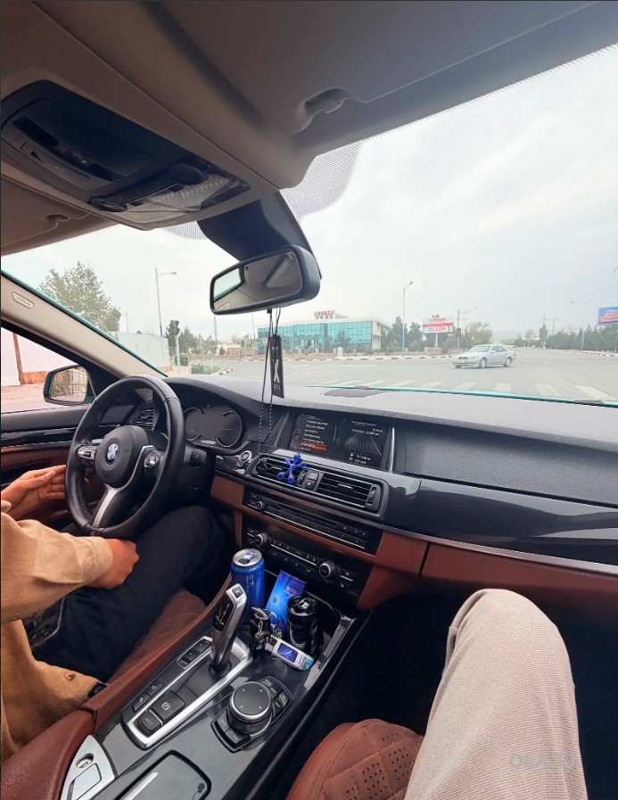 BMW 5 серия,  2016