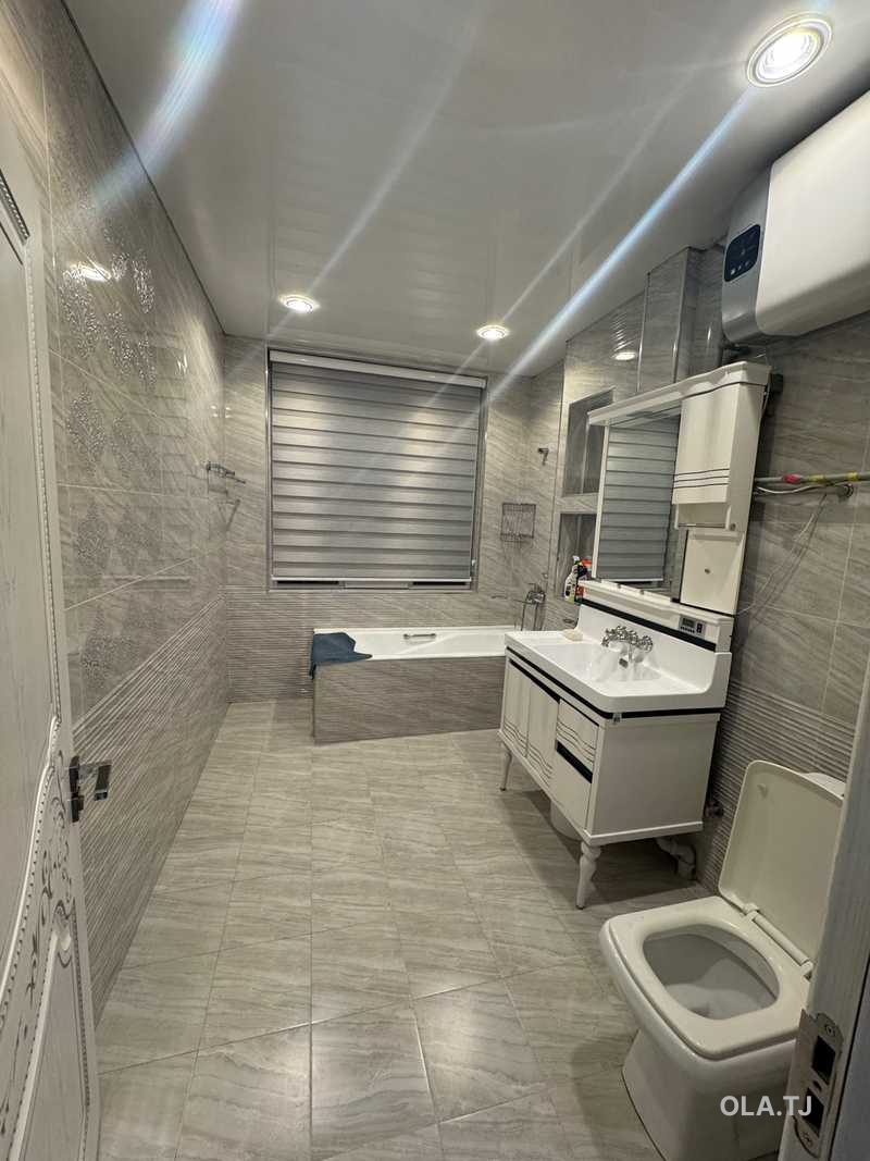3 комнатная квартира, 6 этаж, 130 м²