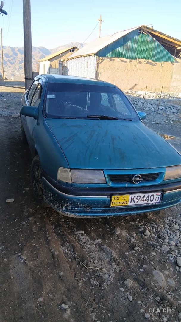 Opel Vectra A,  1993