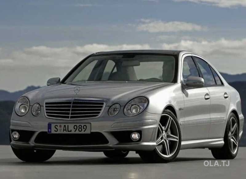 Лобовое стекло на Mercedes-Benz
