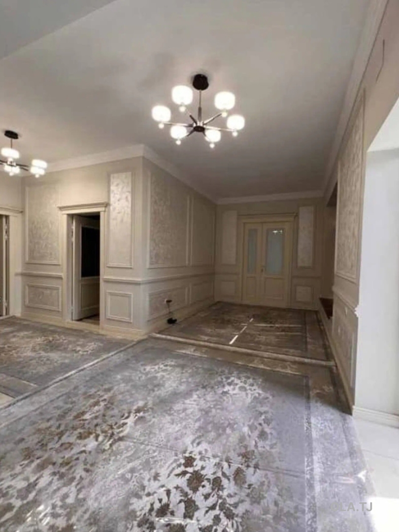 5 комнатная квартира, 1 этаж, 300 м²