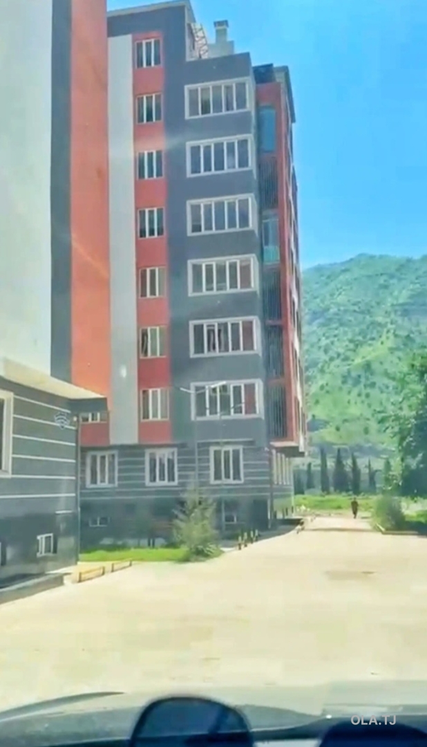 3 комнатная квартира, 8 этаж, 106 м²