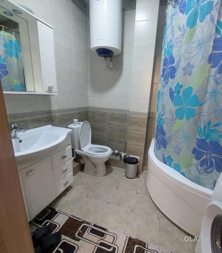 3 комнатная квартира, Цокольный этаж, 95 м²