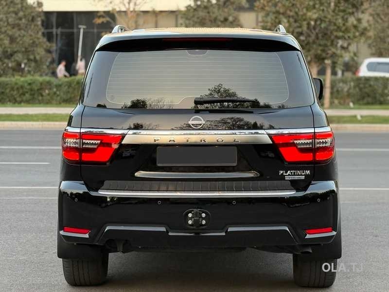 Nissan Patrol,  2023