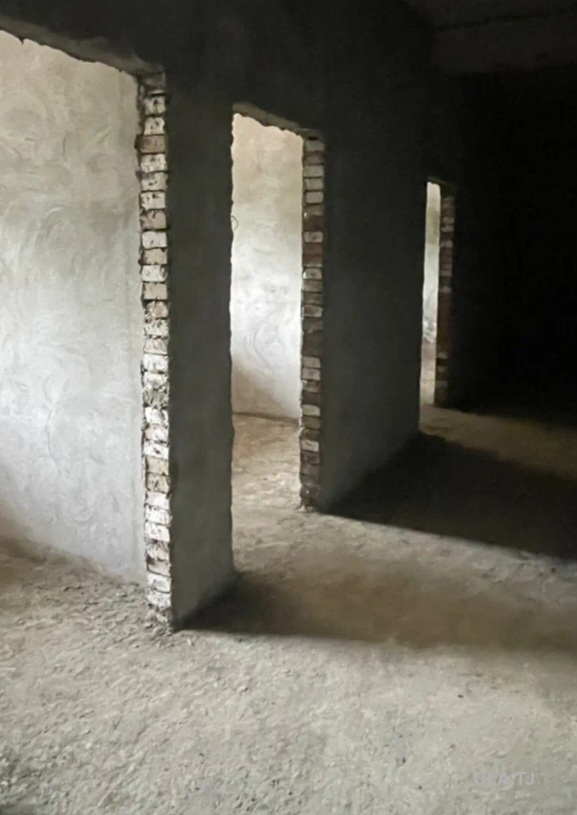 2 комнатная квартира, Цокольный этаж, 54 м²