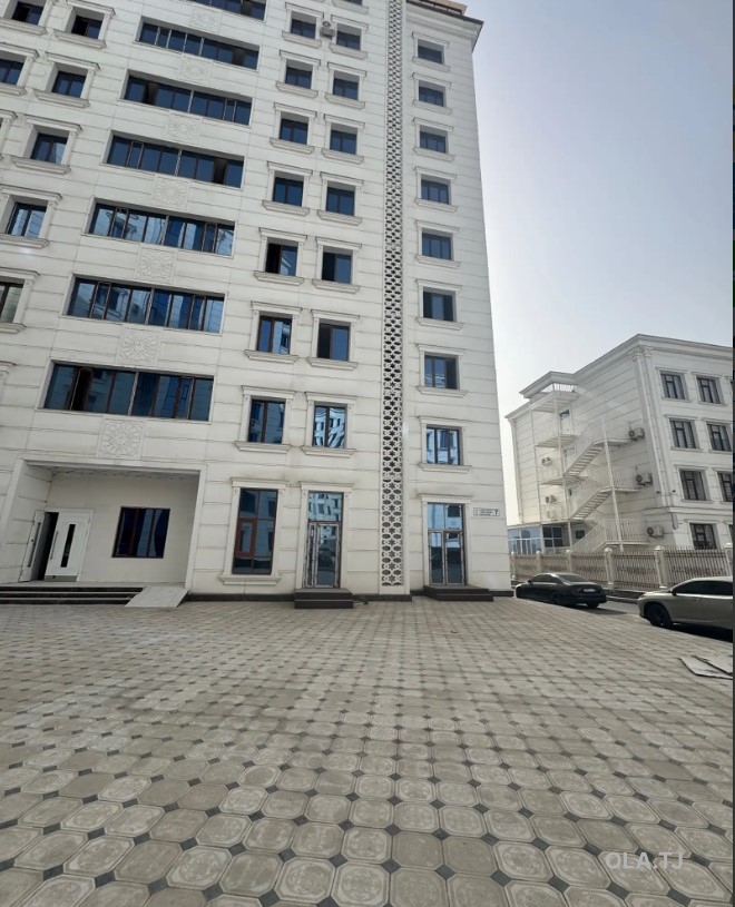 Офис в аренду, В жилом доме, 105 м²