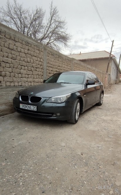 BMW 5 серия,  2004