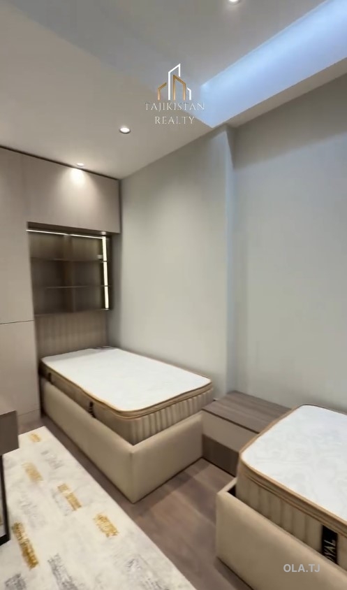 3 комнатная квартира, 18 этаж, 81 м²