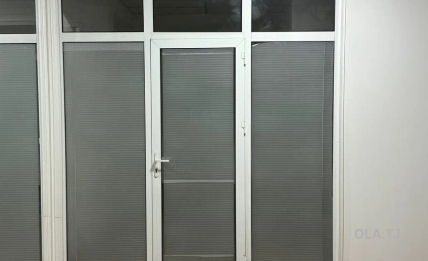 Офис в аренду, В жилом доме, 15 м²