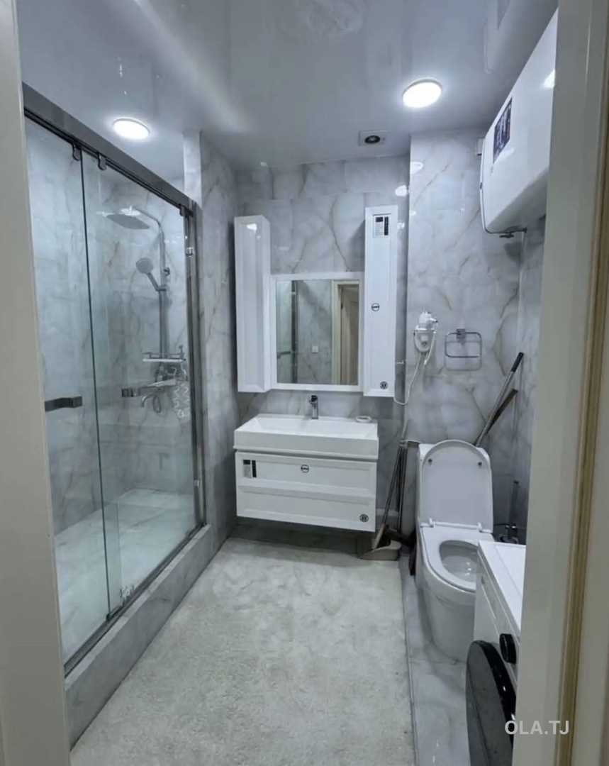 3 комнатная квартира, 13 этаж, 53 м²
