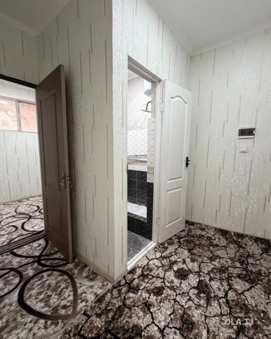 1 комнатная квартира, Цокольный этаж, 27 м²