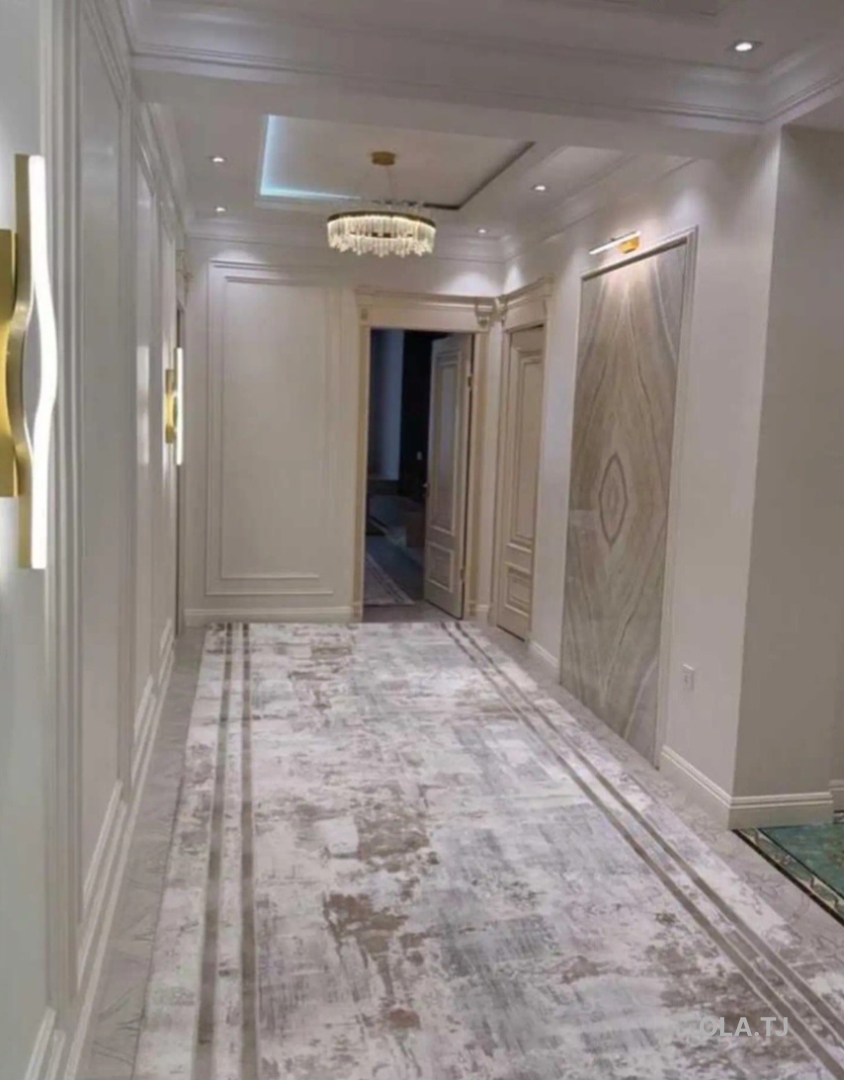 6 комнатная квартира, 5 этаж, 255 м²