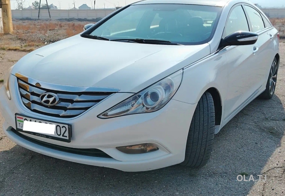 Hyundai Sonata,  2011