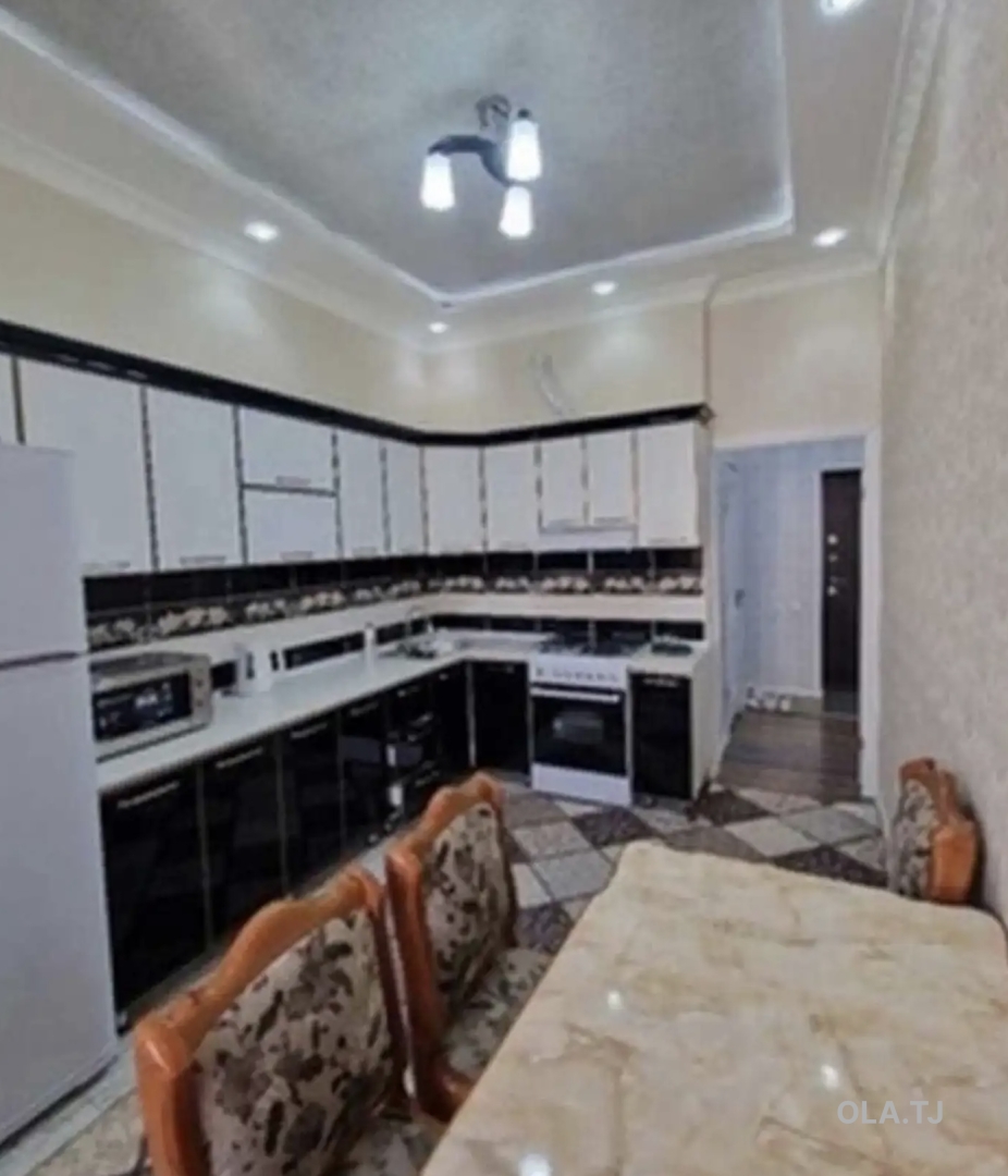 3 комнатная квартира, 13 этаж, 43 м²