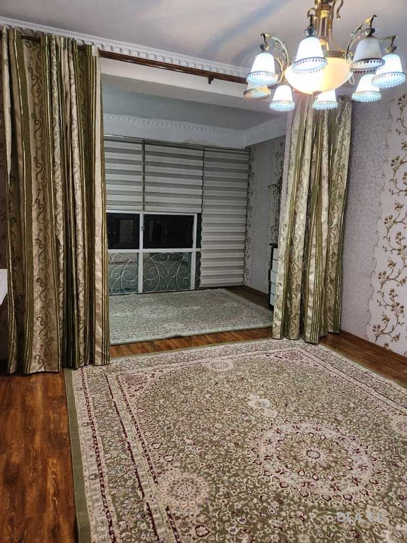 3 комнатная квартира, 2 этаж, 92 м²