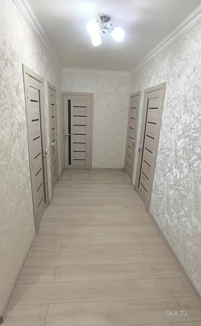 3 комнатная квартира, 2 этаж, 1 м²