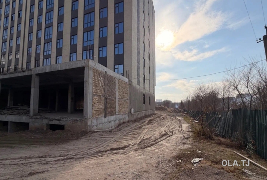 Помещение под магазин / салон, 902м², Кучаи 15 солагии Истиклолият рупаруи Поликлиника