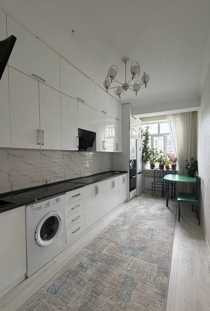 2 комнатная квартира, 12 этаж, 60 м²