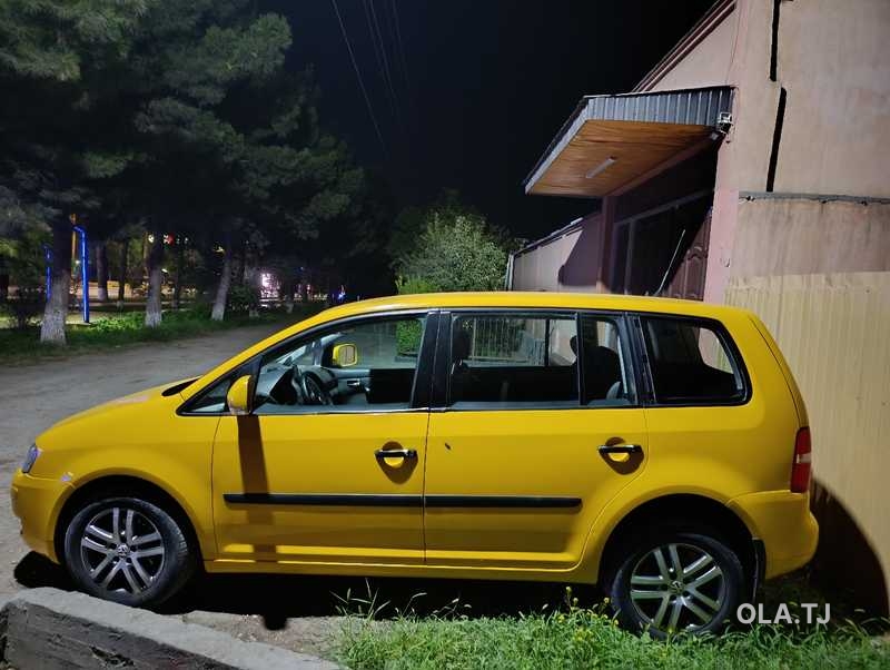 Volkswagen Touran,  2006