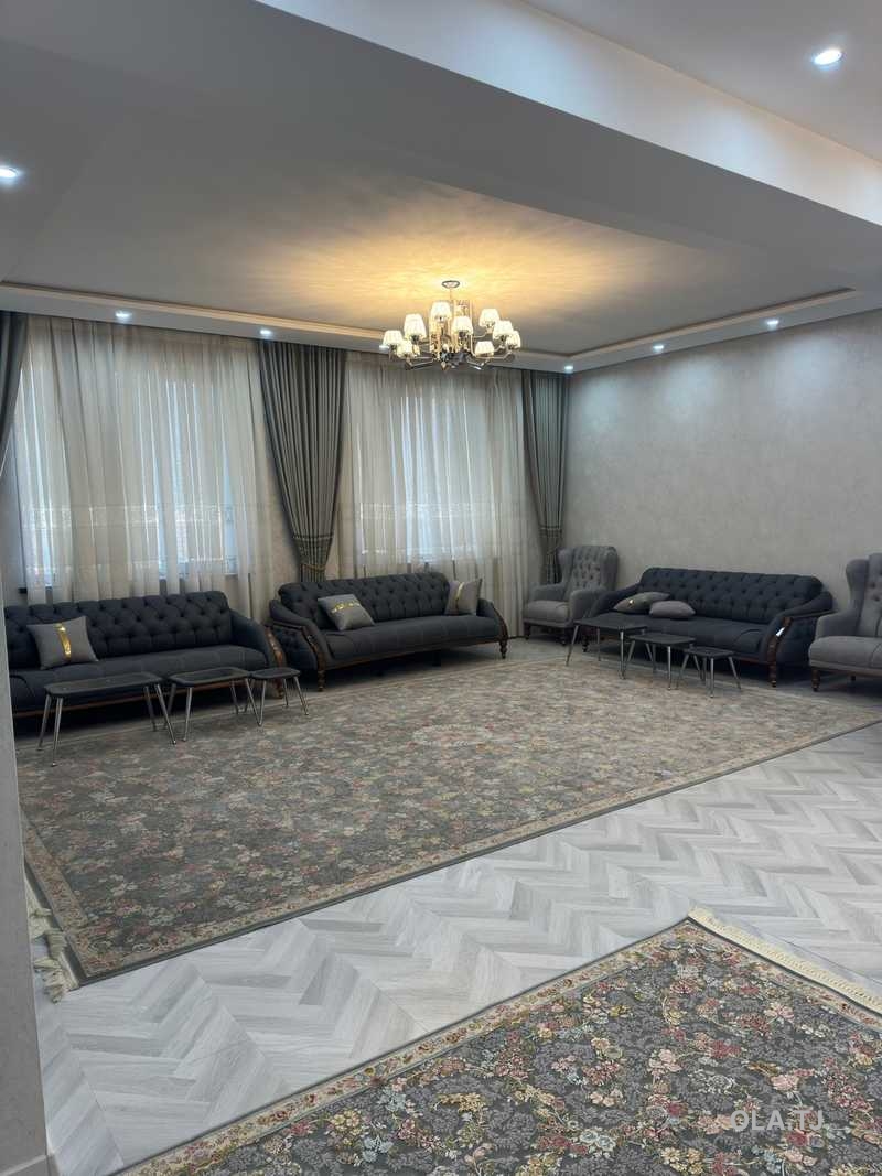 3 комнатная квартира, 13 этаж, 150 м²