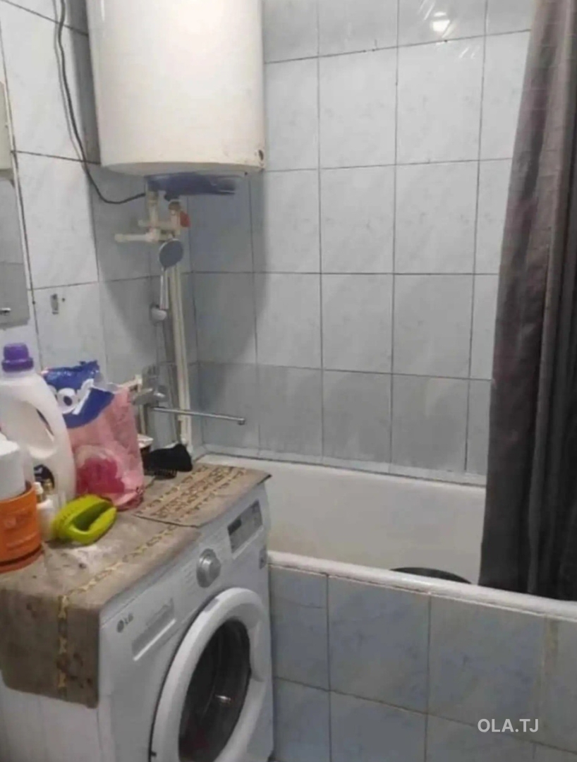 Комната в 2 комнатной квартире, 1/,