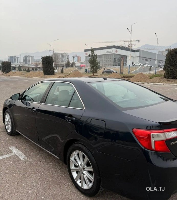 Toyota Camry,  2012