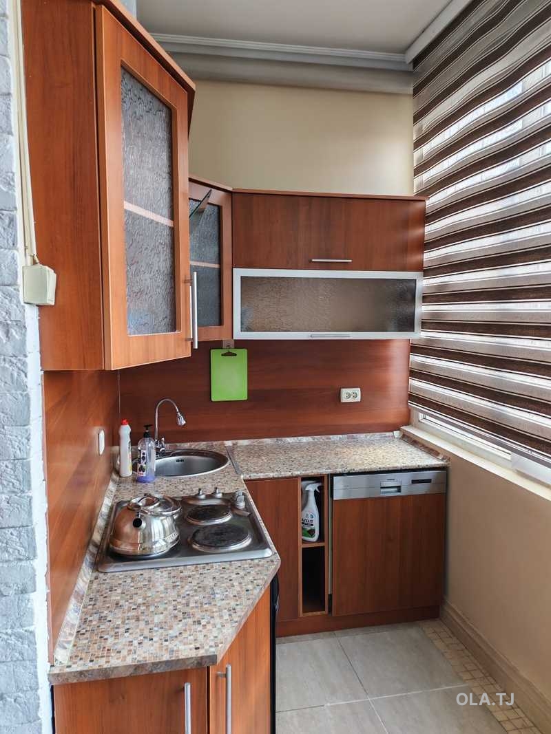 3 комнатная квартира, 9 этаж, 120 м²